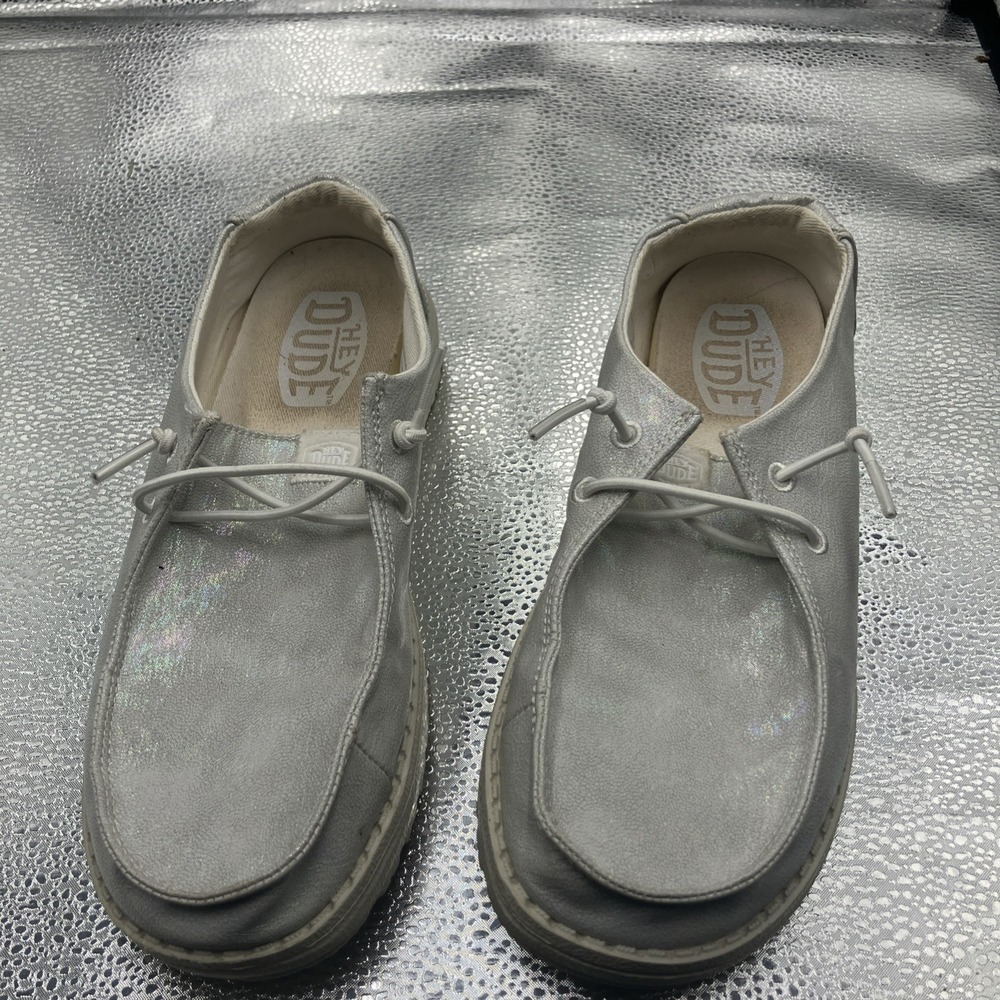 Hey Dude Wendy Metallic Shine Silver Shoes SIZE Woman Size W7